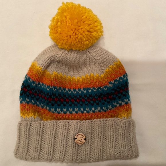 Bears Den Essential Handmade in Montana Multicolored Cuffed Pom Wool Beanie NEW